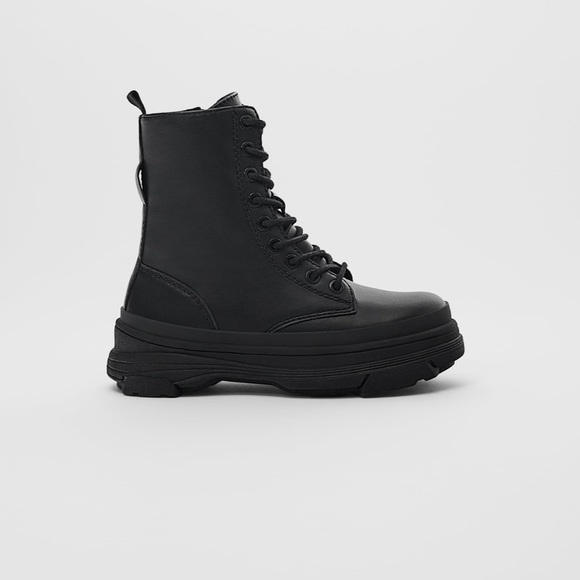 ZARA Girls Thick Sole Laced Ankle Boots - Picture 4 of 5
